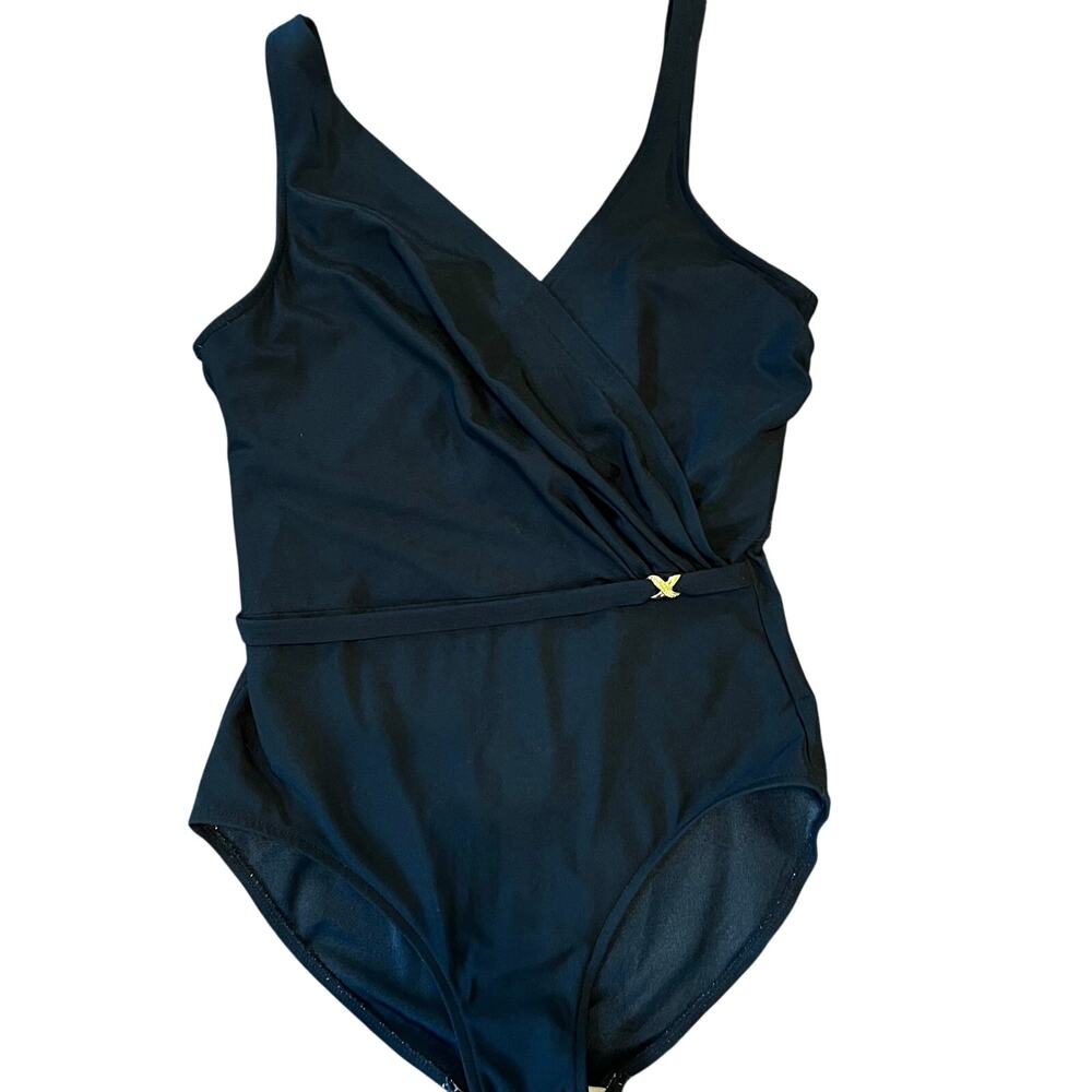Roxanne One Piece Black Swimsuit Flattering Size 16 / 38C Beach Pool Swim Vaca